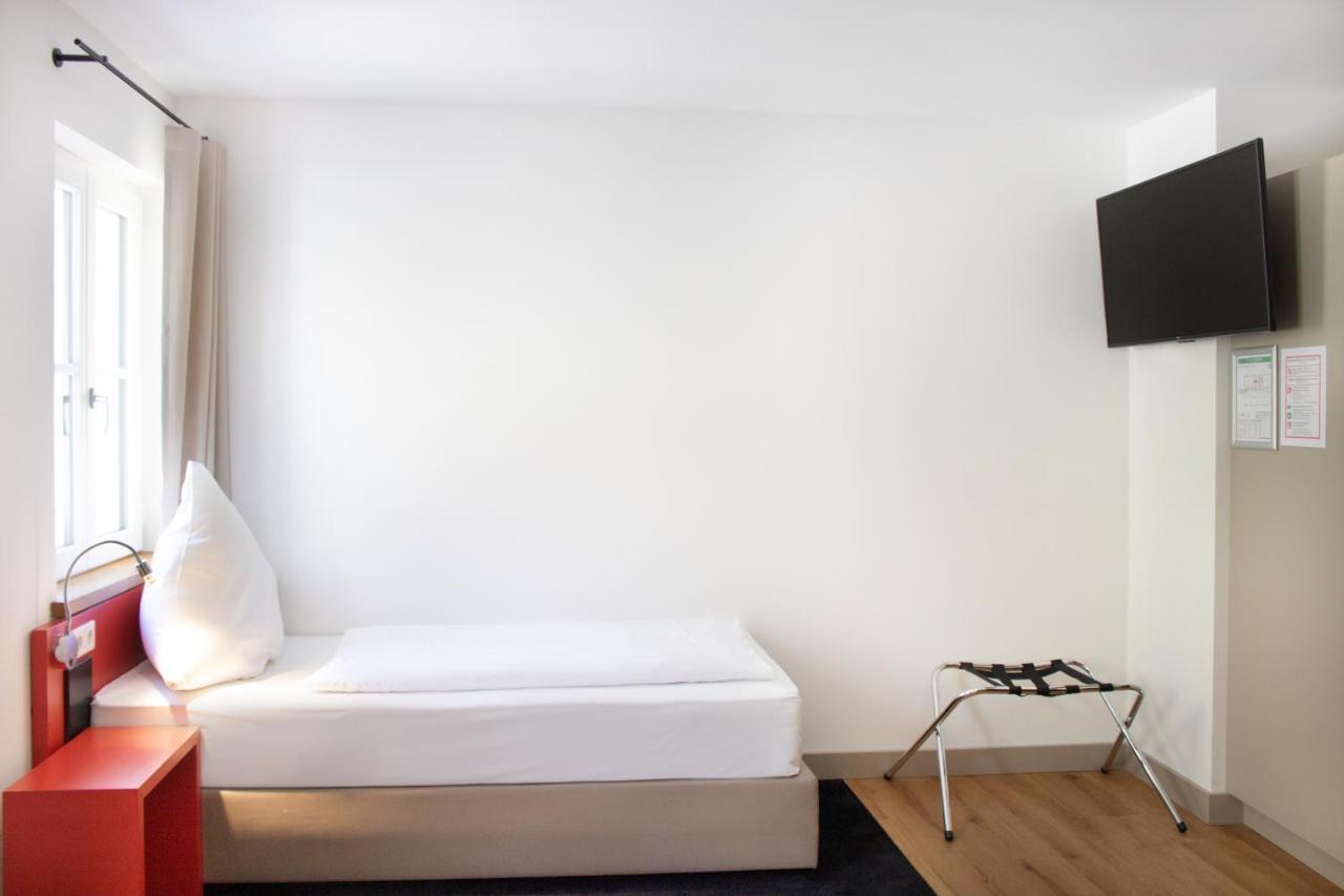 Ku Hotel By Wmm Hotels Кулмбах Екстериор снимка