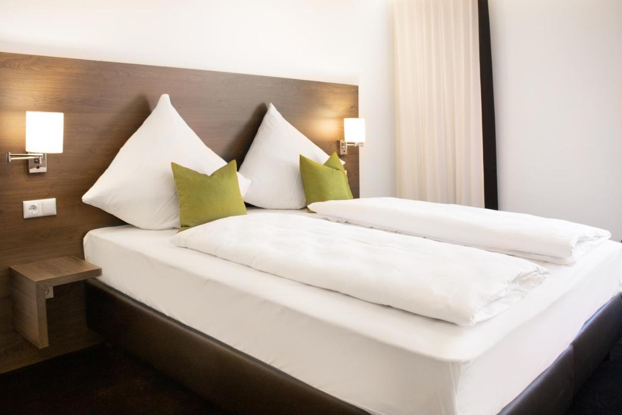 Ku Hotel By Wmm Hotels Кулмбах Екстериор снимка